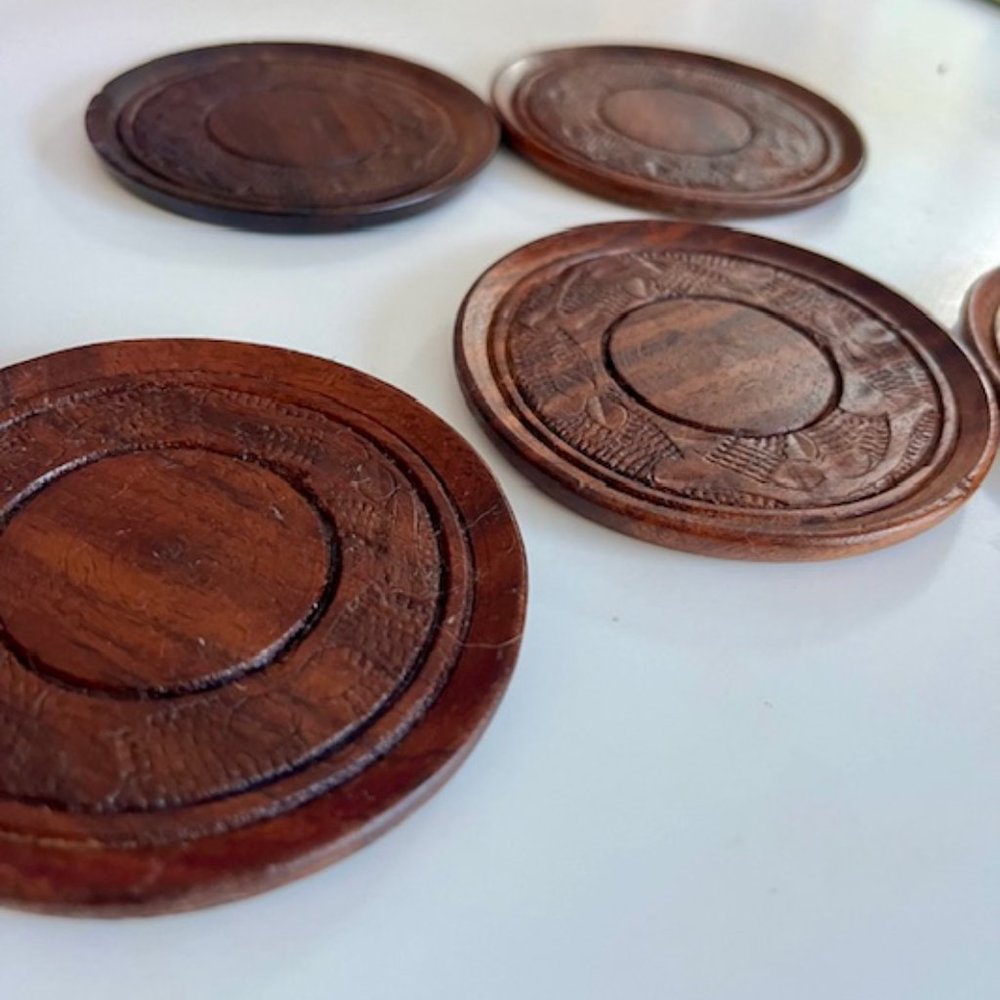 Vintage Hand Carved Sheesham Wood Coasters ( 5)  w/ Floral Carved Holder - Picture 7 of 9